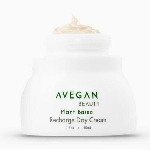 NWT AVegan Beauty Plant Based Recharge Day Cream - Picture 1 of 8